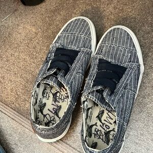 Blowfish blue pin stripe slip on tennis shoes